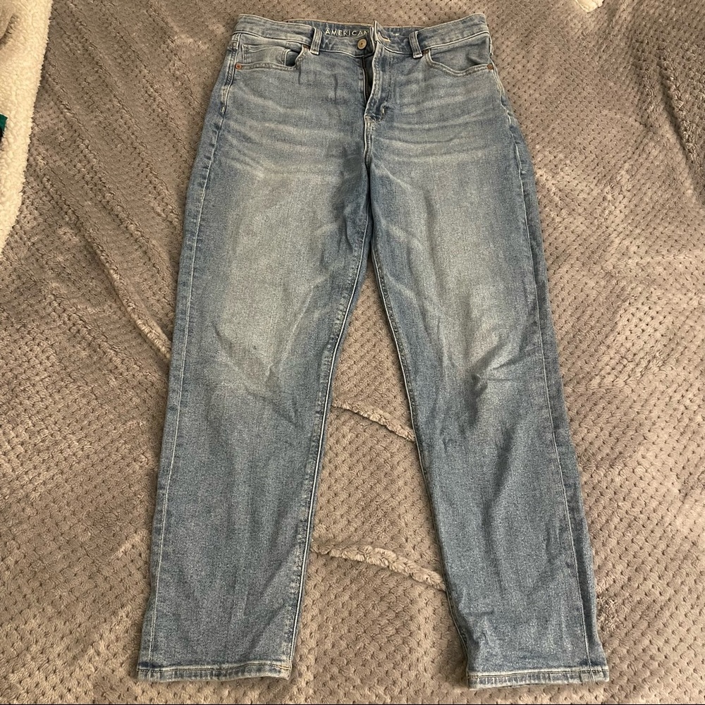 American Eagle Mom Jeans